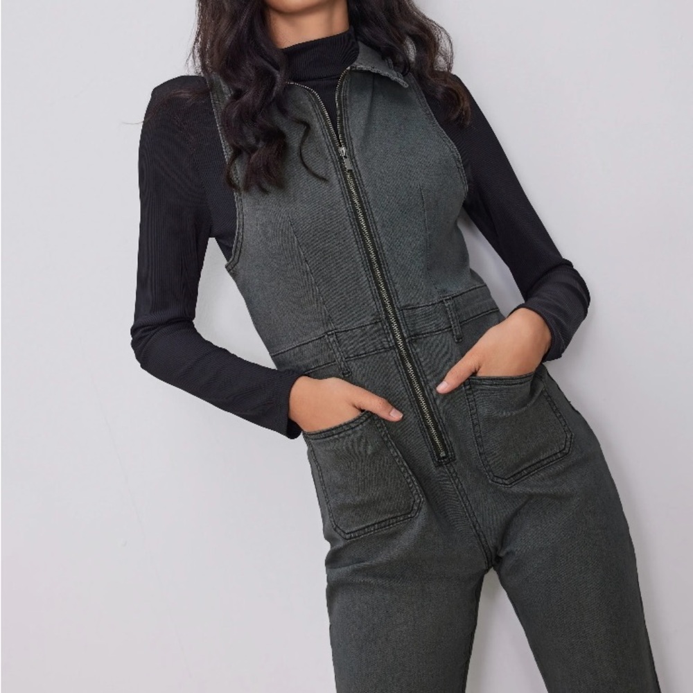 NWT Cider Women's Black Denim Jumpsuit
Size Medium REDUCED!